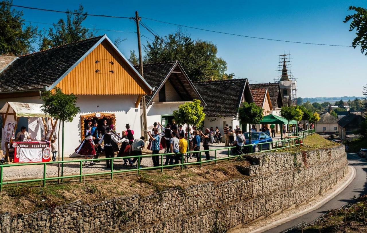 Ferienwohnung Sobe Na Vinskoj Cesti Zmajevac Exterior foto