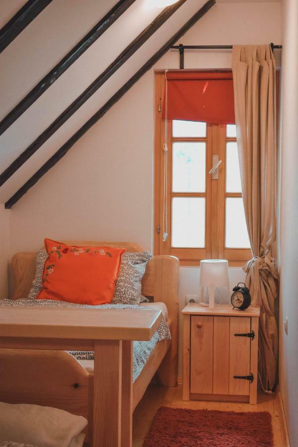 Ferienwohnung Sobe Na Vinskoj Cesti Zmajevac Exterior foto